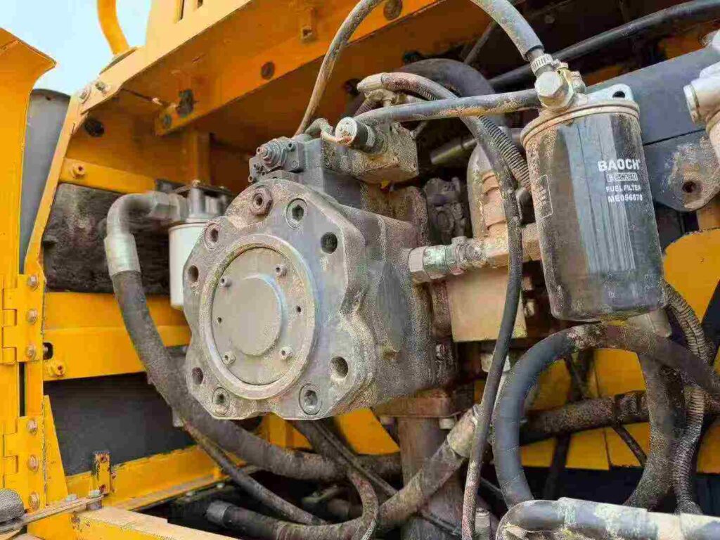 VOLVO EC480D used excavator photo 6