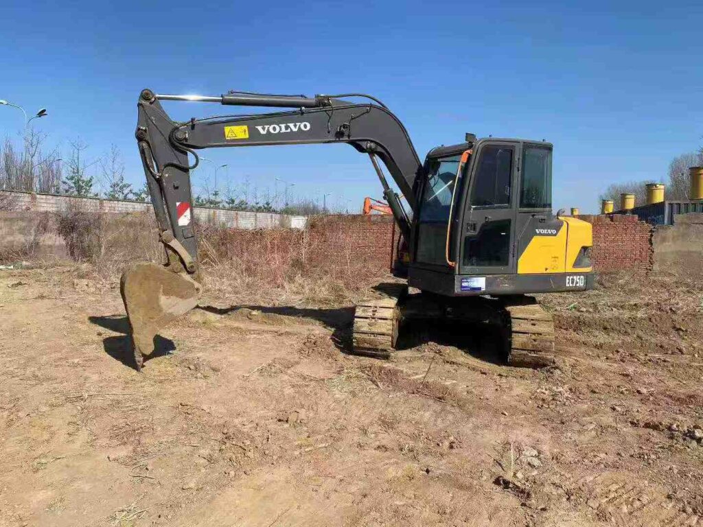 VOLVO EC75DL used excavator photo 3