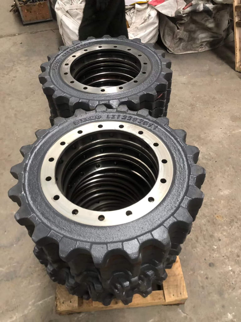 XCMG 135 Undercarriage Parts spare parts photo 6