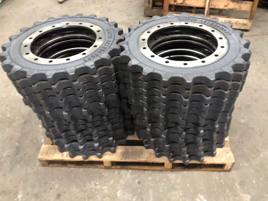 XCMG 135 Undercarriage Parts spare parts photo 9