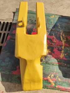 XCMG 3000 Bucket Teeth / Cutting Edge spare parts photo 1