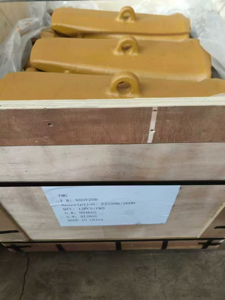 XCMG 3000 Bucket Teeth / Cutting Edge spare parts photo 9