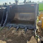 XCMG 600 Excavator Bucket spare parts photo 1