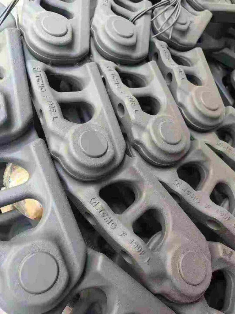 XCMG Track Shoe / Track Pad spare parts photo 1