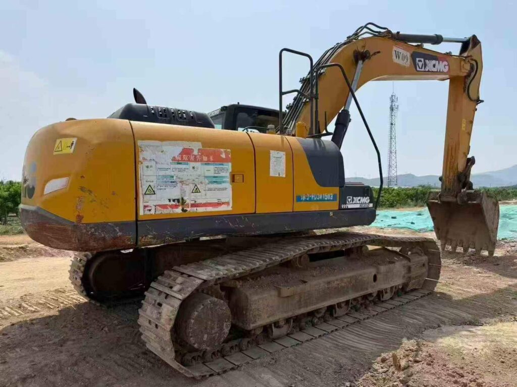 XCMG XE305D used excavator photo 5