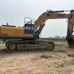 XCMG XE370 used excavator photo 2