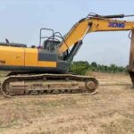 XCMG XE370 used excavator photo 4