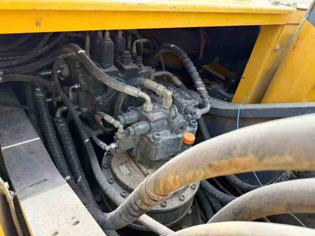 XCMG XE370D used excavator photo 8