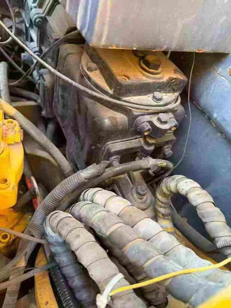 XINYUAN 75W-8 used excavator photo 6