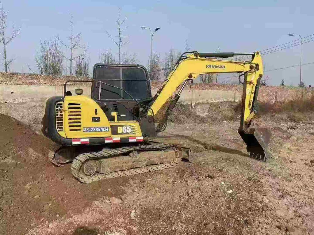 YANMAR 65 used excavator photo 3