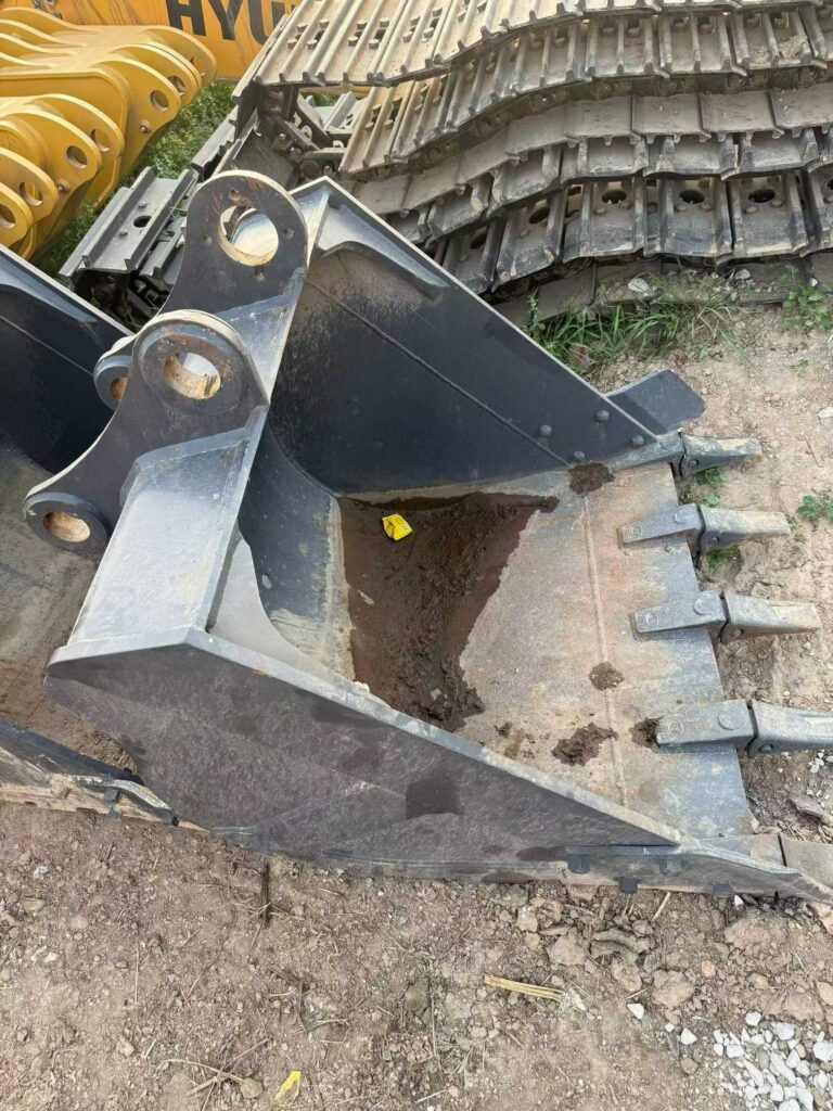 ZOOMLION Excavator Bucket spare parts photo 3