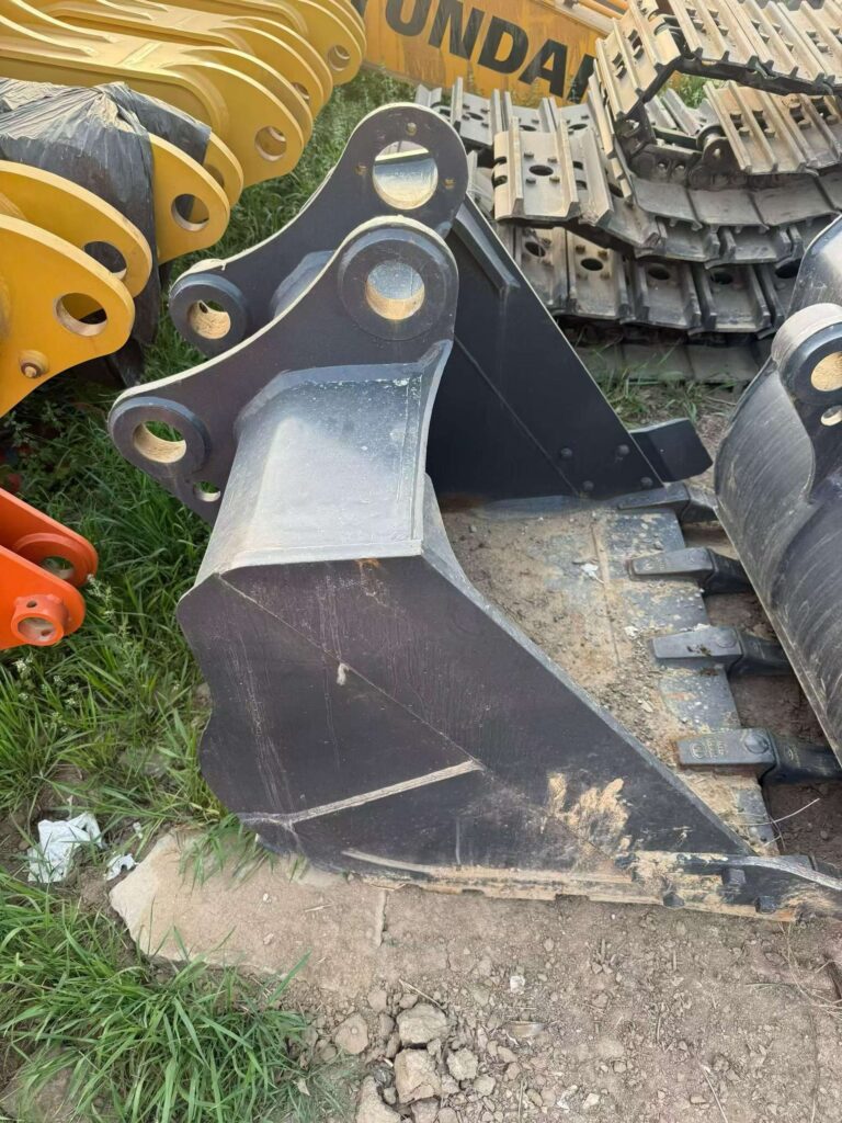 ZOOMLION Excavator Bucket spare parts photo 4