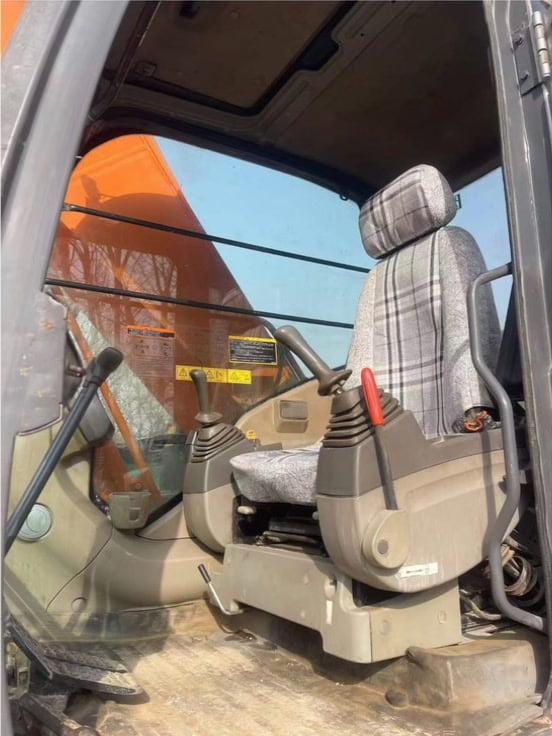 2018 HITACHI ZX200 used excavator photo 6