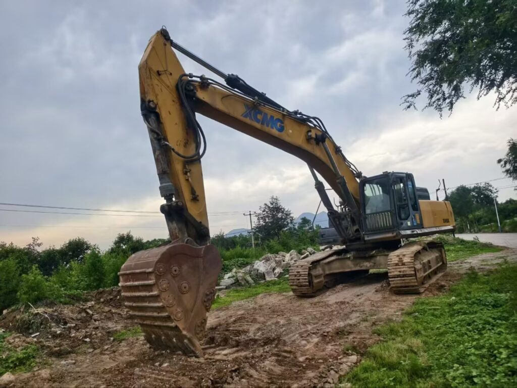 XCMG XE490DK 470-Class Used Crawler Excavator for Sale