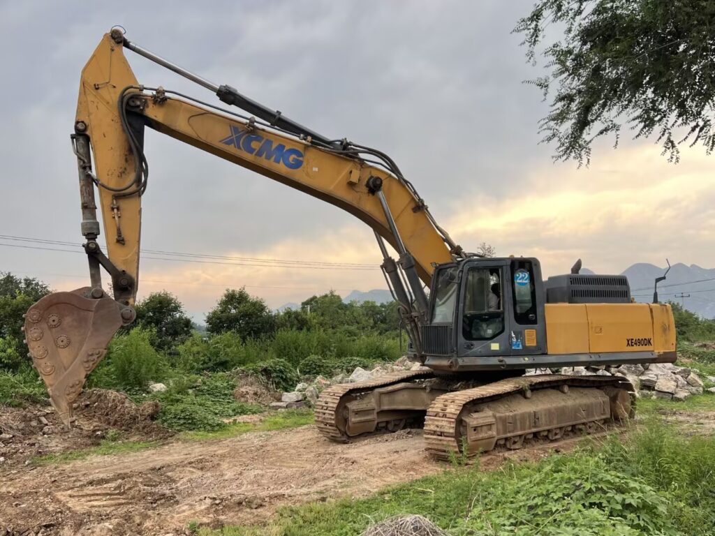 XCMG XE490DK 470-Class Used Crawler Excavator for Sale