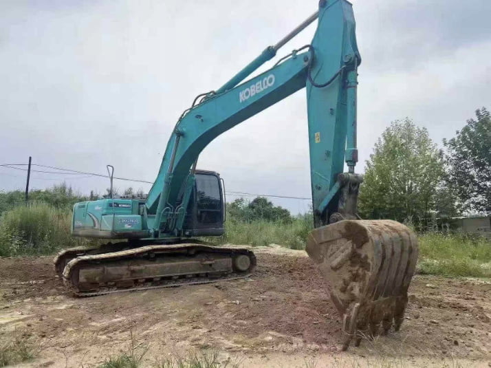 KOBELCO SK260-8 Used Excavator