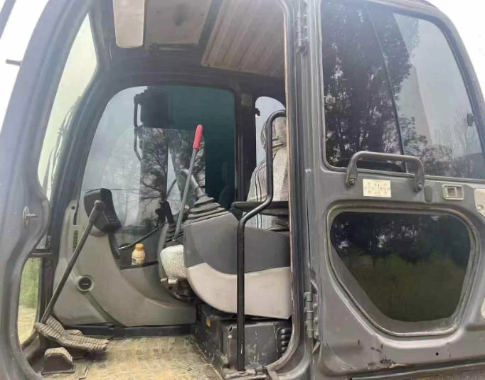 KOBELCO SK260-8 Used Excavator