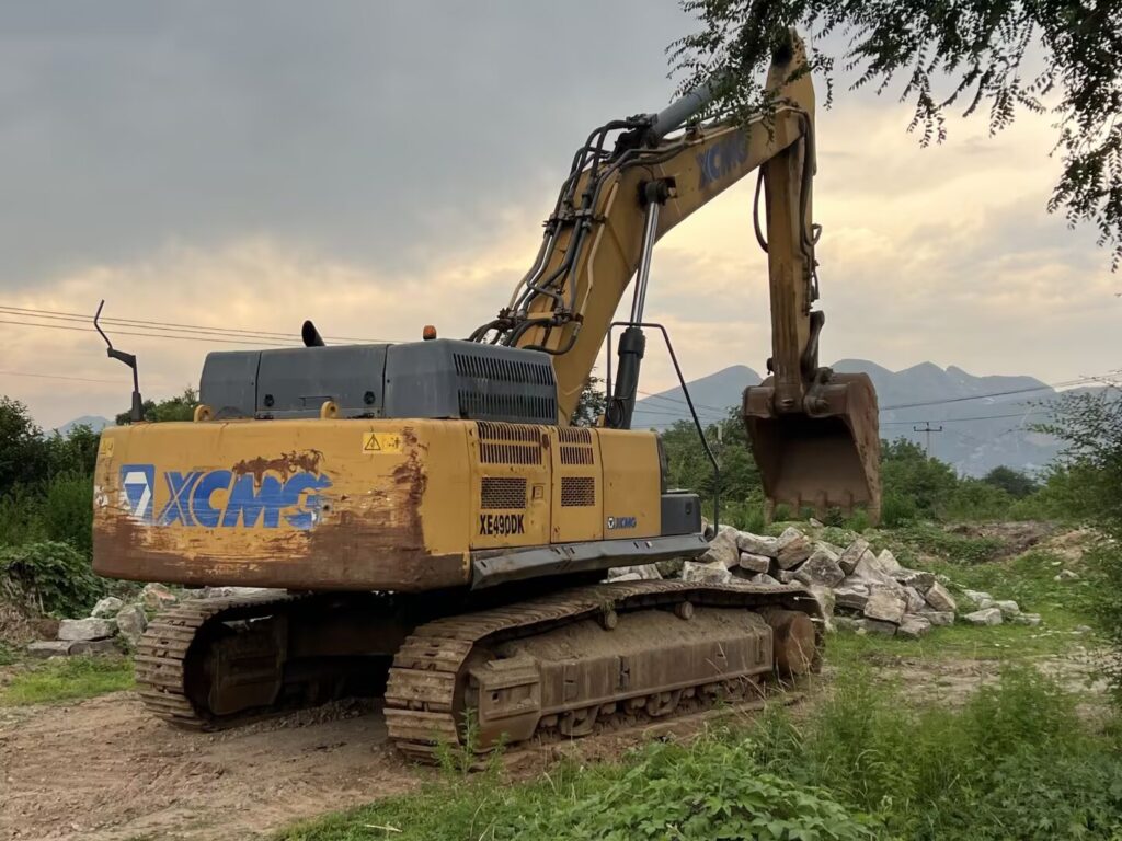 XCMG XE490DK 470-Class Used Crawler Excavator for Sale