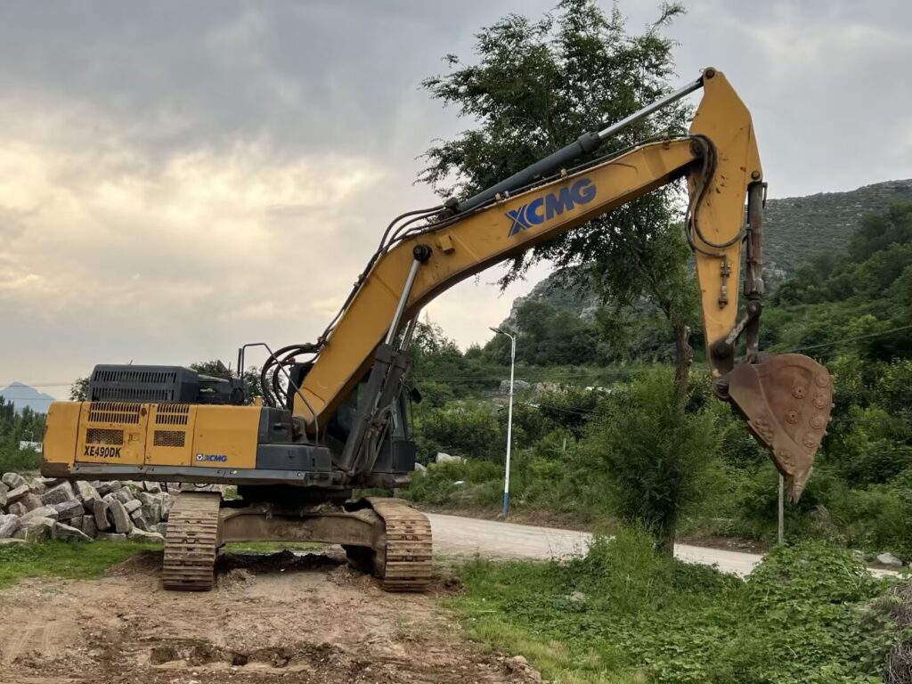XCMG XE490DK 470-Class Used Crawler Excavator for Sale